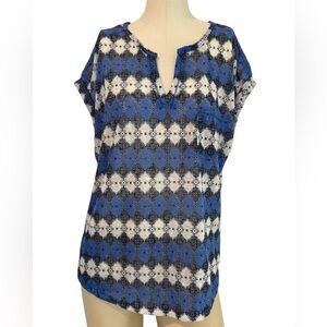 Blue and White Geometric Print Short Sleeve Top by Dept 222